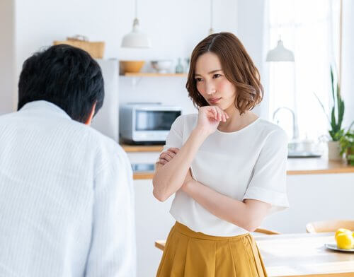 浮気の疑いを晴らすためは、冷静なコミュニケーションと事実の証明。その方法を徹底解説