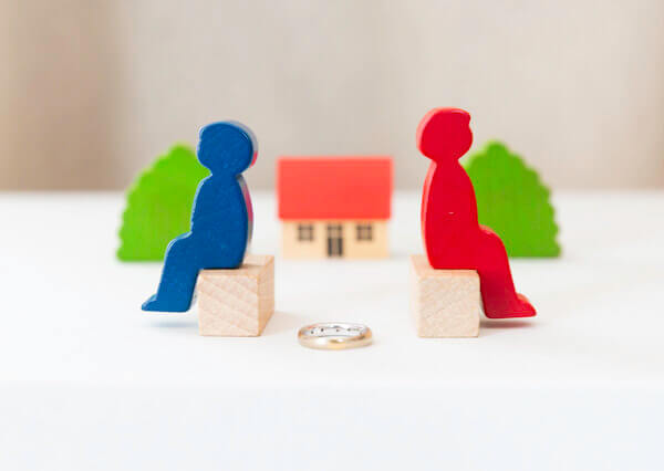 別居中も婚姻費用はもらえる！アンケートで見る婚姻費用の受け取りで必要なこと